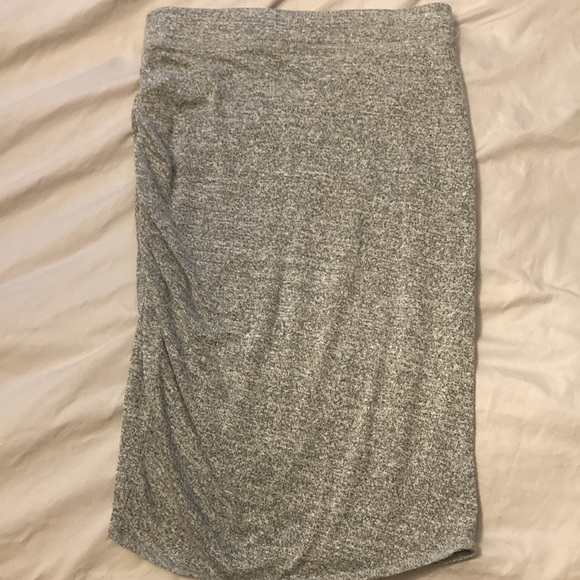 Aritzia skirt - Picture 2 of 2